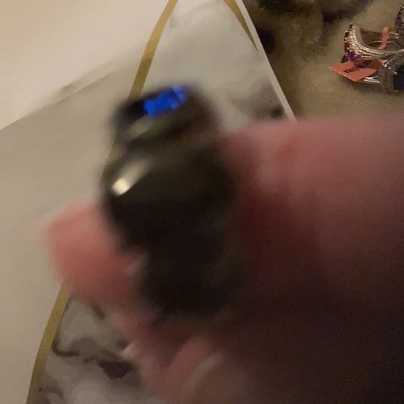 Shunghite necklace and ring set. - Picture 6 of 7